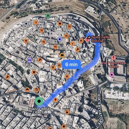 Nella Roccia * 奥斯图尼