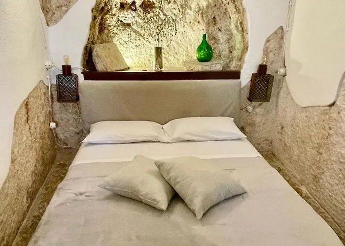 Nella Roccia Casa de Férias Ostuni