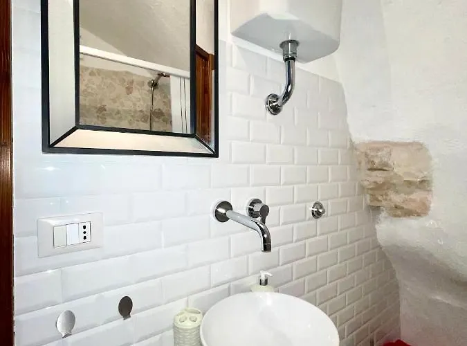 Nella Roccia * Ostuni